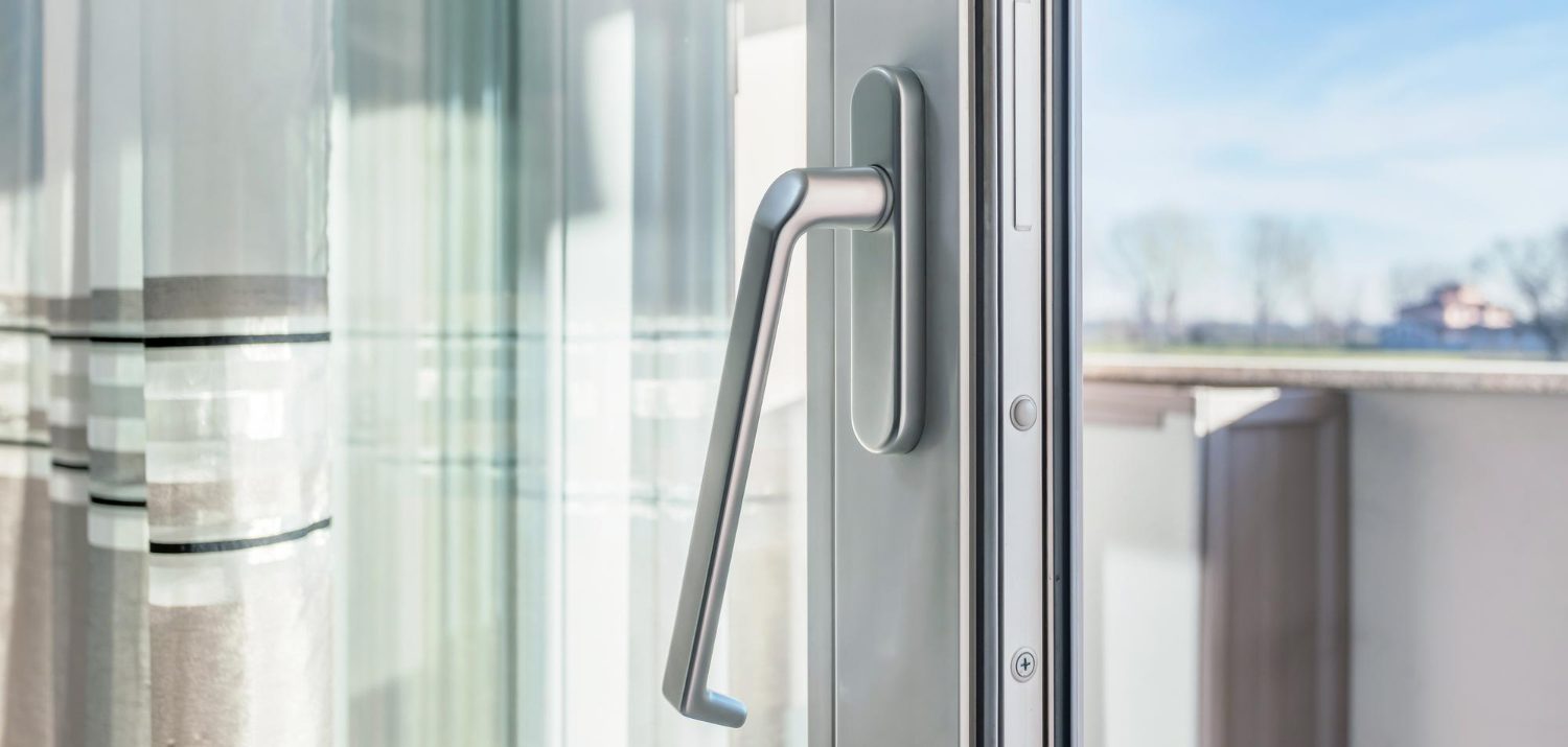 משקוף עיוור